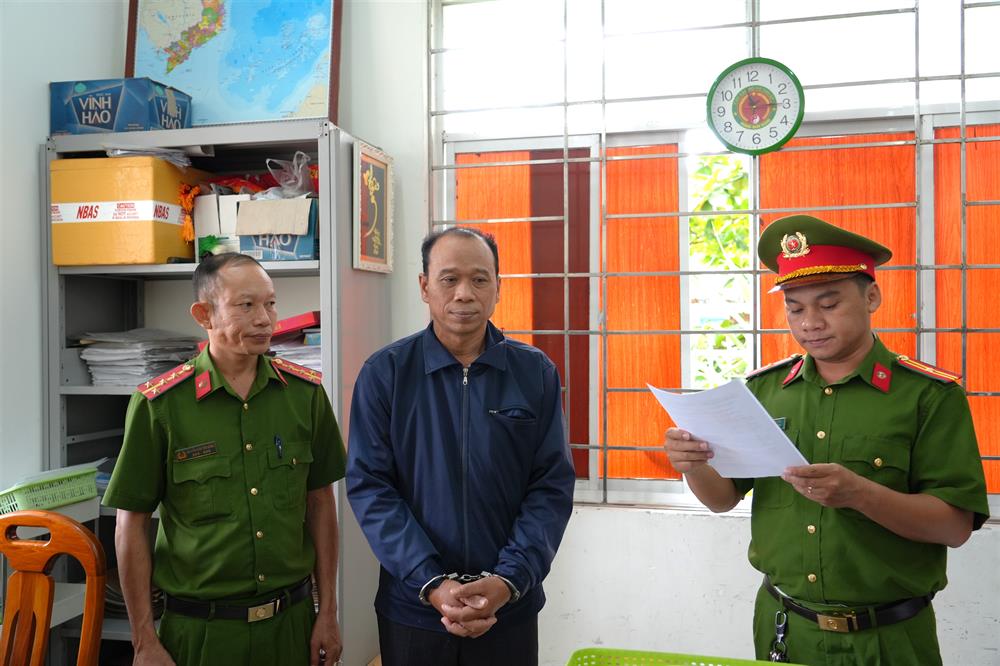 bat doi tuong len mang dat mua giay chung nhan quyen su dung dat gia de lua dao hinh 1