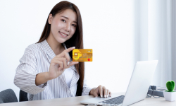 Ưu đãi lớn cho chủ thẻ tín dụng PVcomBank trên Shopee và Grab